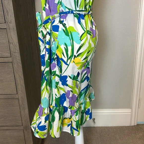 Maggy London | Soft White Floral Short Puff Sleeve A-Line Pockets | 10 - Picture 10 of 13